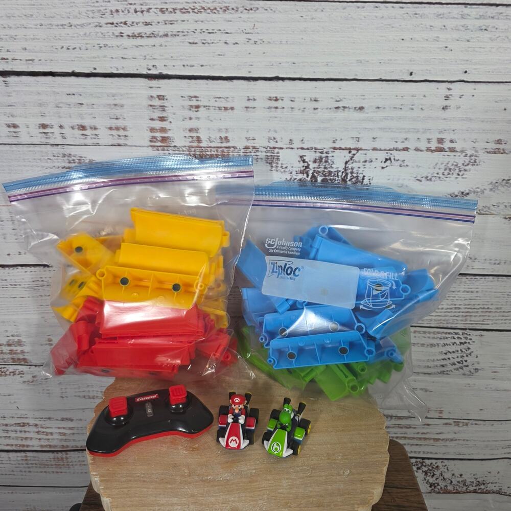 Carrera RC Mario Kart Tabletop Racing Set Mario Luigi Card Missing 1 Remote